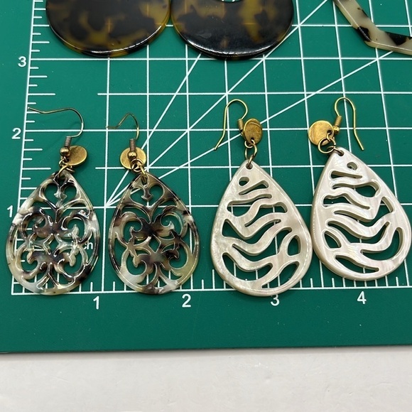 Earrings Resin 5 Pairs Brown Beige Black White Neutral Summer Earrings - Picture 11 of 15